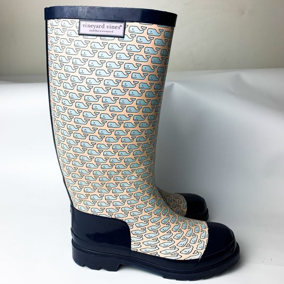 Vineyard Vines whale print rain boots 8 - Picture 1 of 9